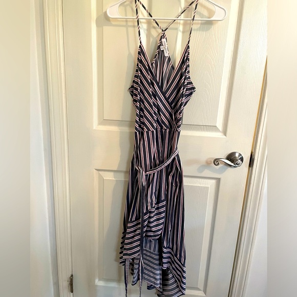 Great Jones summer wrap dress - Picture 2 of 5